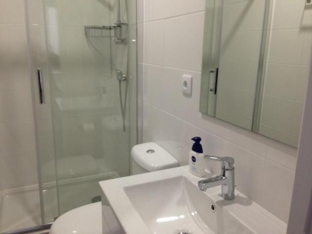 Confortable 1 Bedroom Apartment At Roma Avenue - 1A Лиссабон Экстерьер фото